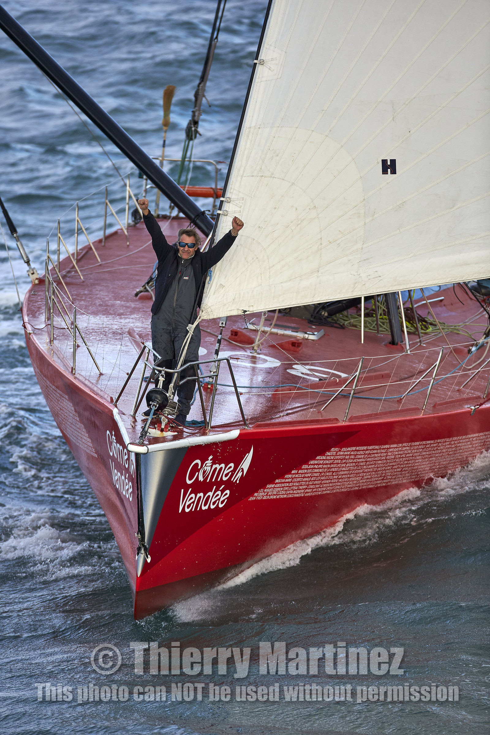 Départ de Jeff Pellet (FRA) sur son bateau COME IN VENDEE POUR UN TOUR DU MONDE;