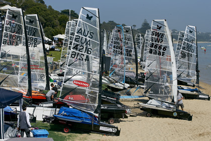 2015 McDougall + McConaghy Moth Worlds. Sorrento - VIC AUSTRALIA  . 6 16 January 2015. Organize by Sorrento Sailing Couta Boat Club.
