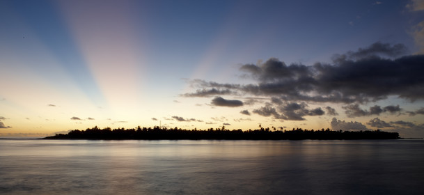 15_026798  ©ThMartinez Sea&Co.  RANGIROA - ARCHIPEL des TUAMOTU. POLYNESIE FRANCAISE .  8 Février 2015. ..
