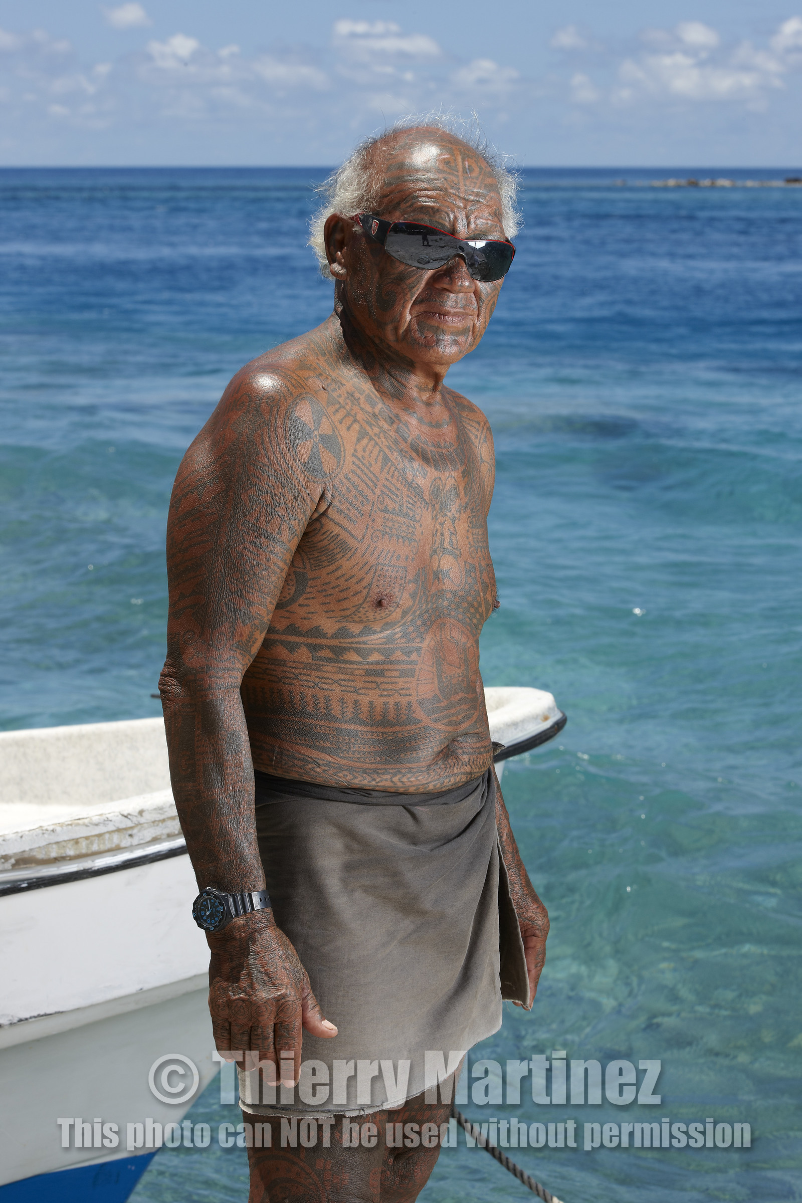 15_026811  ©ThMartinez Sea&Co.  RANGIROA - ARCHIPEL des TUAMOTU. POLYNESIE FRANCAISE .  8 Février 2015. ..HURI, pilote Taxi Boat à Rangiroa.