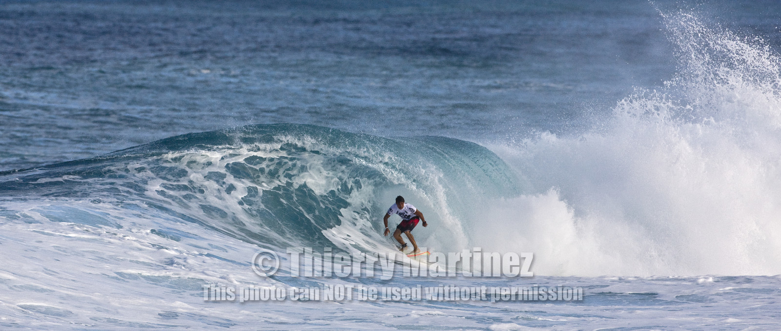 2011 VOLCOM PIPE PRO  ( Surf contest) at Banzai Pipeline Beach, North Shore - Oahu - Hawaii.