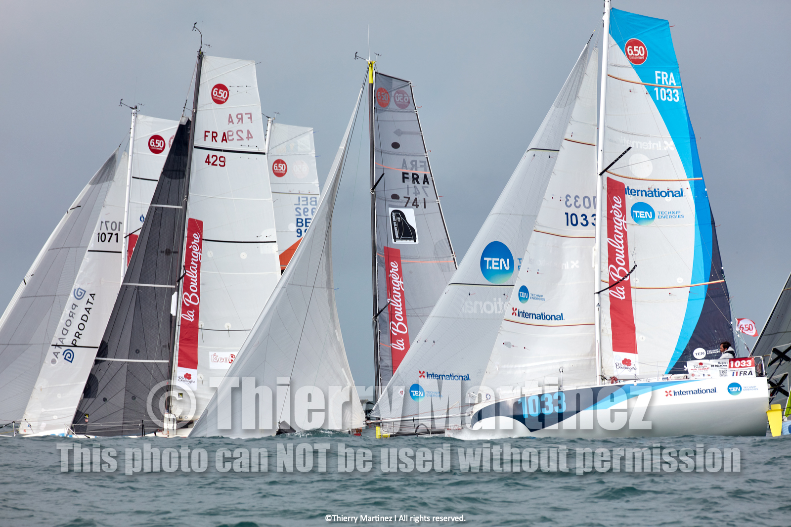 23_22413   © Thierry Martinez. LES SABLES D'OLONNE, 85 - FRANCE 25 septembre 2023.Départ MINI TRANSAT 2023. Départ du Dimanche 24 septembre retardé au Lundi 25 Sept .Les Sables d’Olonne (FRA)    Santa Cruz de la Palma ( Canaries)    St François ( Guadeloupe): 4050 NM.