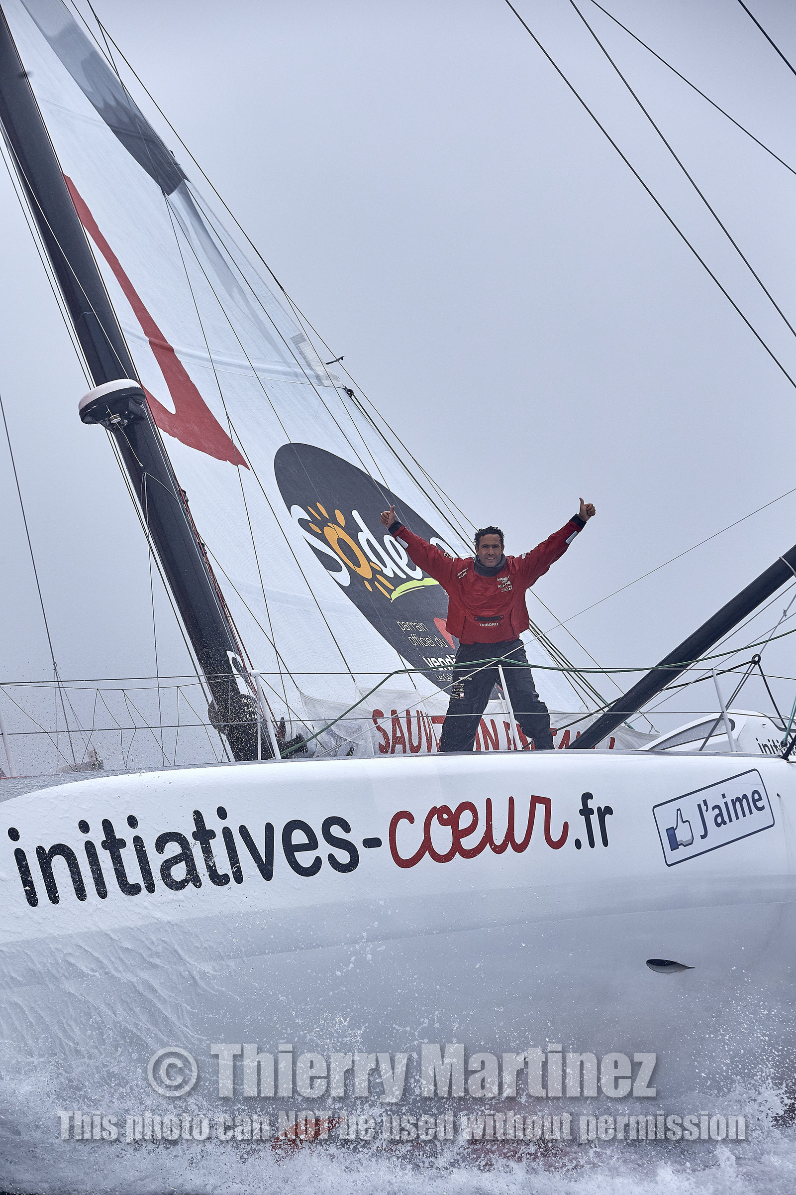 16_40296  ©Th.Martinez Sea&Co.  ILE DE GROIX - - FRANCE. 3 Août 2016. .Tanguy De Lamotte (FRA), a bord de l'IMOCA Initiatives-Coeur au large de l'Ile de Groix (FRA) en préparation du Vendée Globe 2016-17.