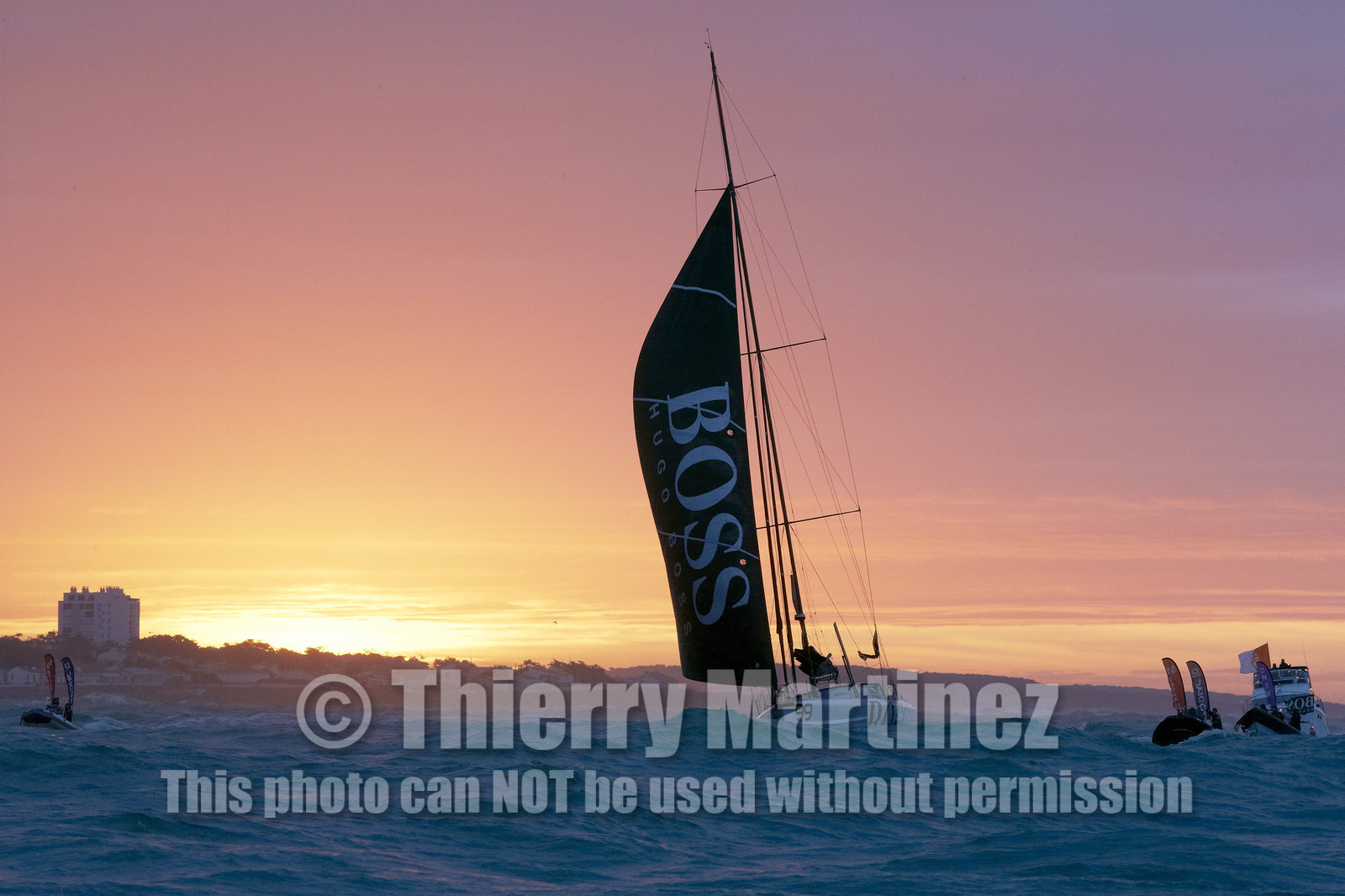 13_01507  2012 13 VENDEE GLOBE. Arrival in Les sables d'Olonne (