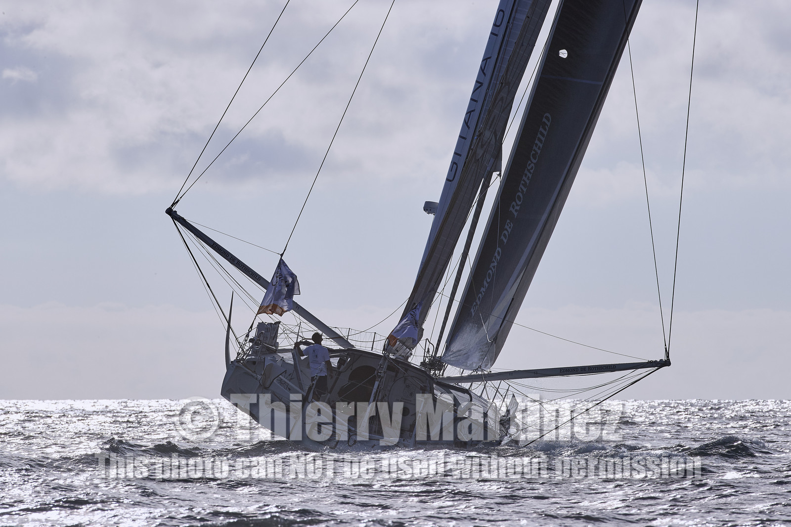 THM-15_63661_AZIMUT2016