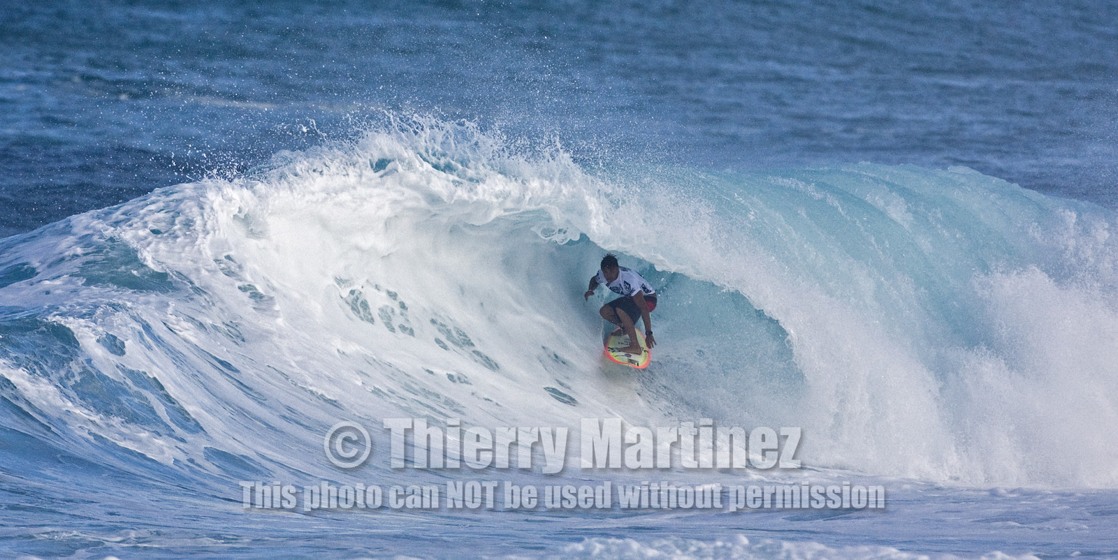 2011 VOLCOM PIPE PRO  ( Surf contest) at Banzai Pipeline Beach, North Shore - Oahu - Hawaii.