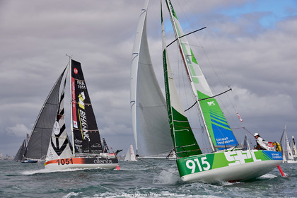 23_21929   © Thierry Martinez. LES SABLES D'OLONNE, 85 - FRANCE 25 septembre 2023.Départ MINI TRANSAT 2023. Départ du Dimanche 24 septembre retardé au Lundi 25 Sept .Les Sables d’Olonne (FRA)    Santa Cruz de la Palma ( Canaries)    St François ( Guadeloupe): 4050 NM.