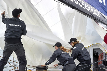 THM-21_10752_THE OCEAN RACE EUROPE