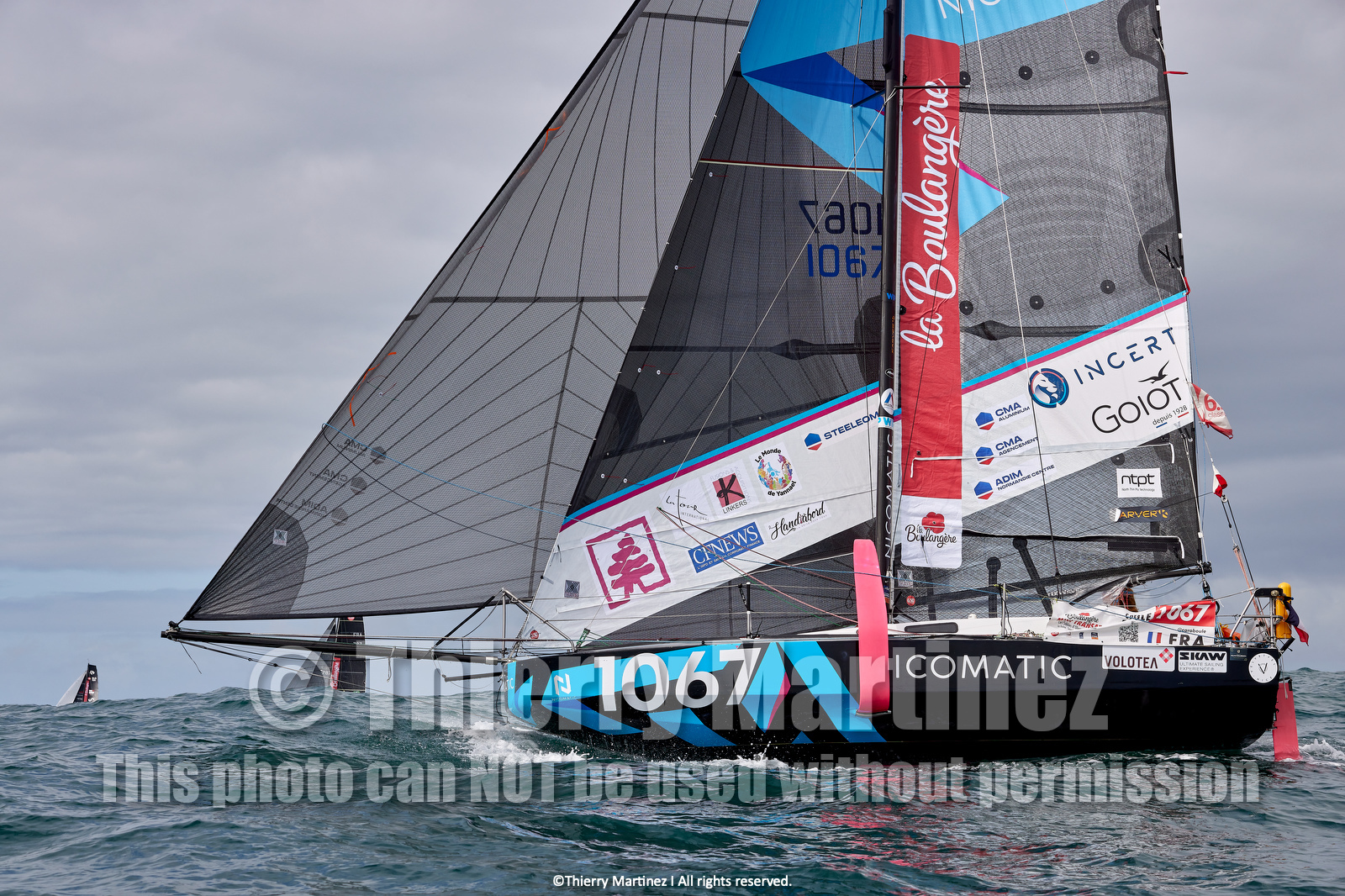 23_22101   © Thierry Martinez. LES SABLES D'OLONNE, 85 - FRANCE 25 septembre 2023.Départ MINI TRANSAT 2023. Départ du Dimanche 24 septembre retardé au Lundi 25 Sept .Les Sables d’Olonne (FRA)    Santa Cruz de la Palma ( Canaries)    St François ( Guadeloupe): 4050 NM.