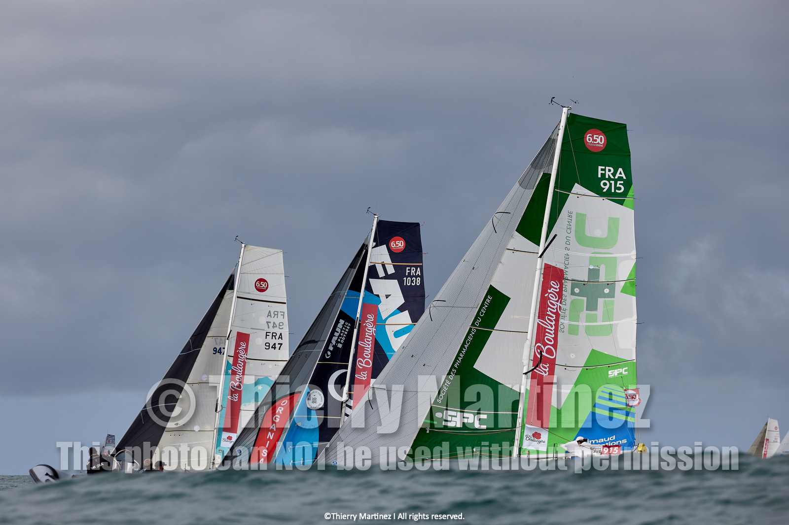 23_21988   © Thierry Martinez. LES SABLES D'OLONNE, 85 - FRANCE 25 septembre 2023.Départ MINI TRANSAT 2023. Départ du Dimanche 24 septembre retardé au Lundi 25 Sept .Les Sables d’Olonne (FRA)    Santa Cruz de la Palma ( Canaries)    St François ( Guadeloupe): 4050 NM.