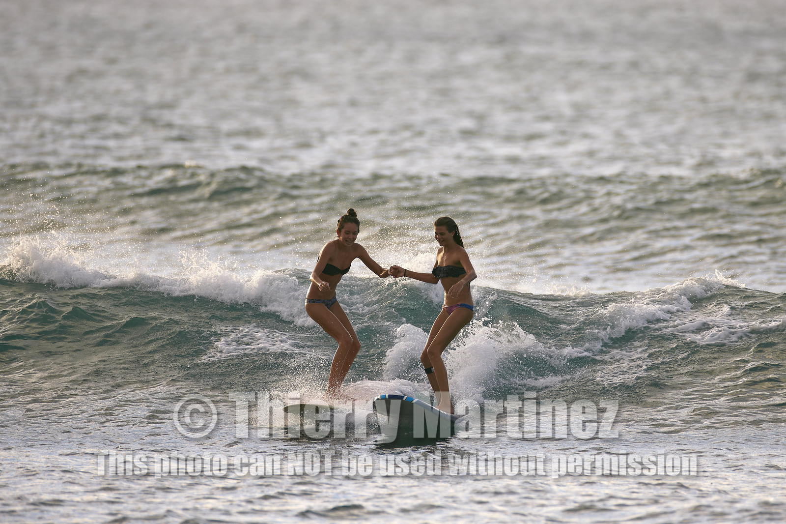 SURF AT SUNSET BEACH (North Shore - Oahu Island - Hawaii-USA)