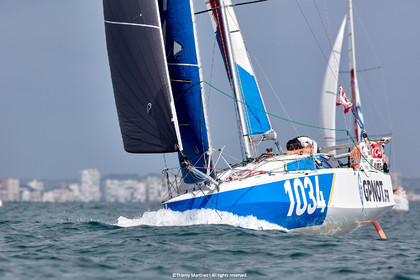 23_22805   © Thierry Martinez. LES SABLES D'OLONNE, 85 - FRANCE 25 septembre 2023.Départ MINI TRANSAT 2023. Départ du Dimanche 24 septembre retardé au Lundi 25 Sept .Les Sables d’Olonne (FRA)    Santa Cruz de la Palma ( Canaries)    St François ( Guadeloupe): 4050 NM.