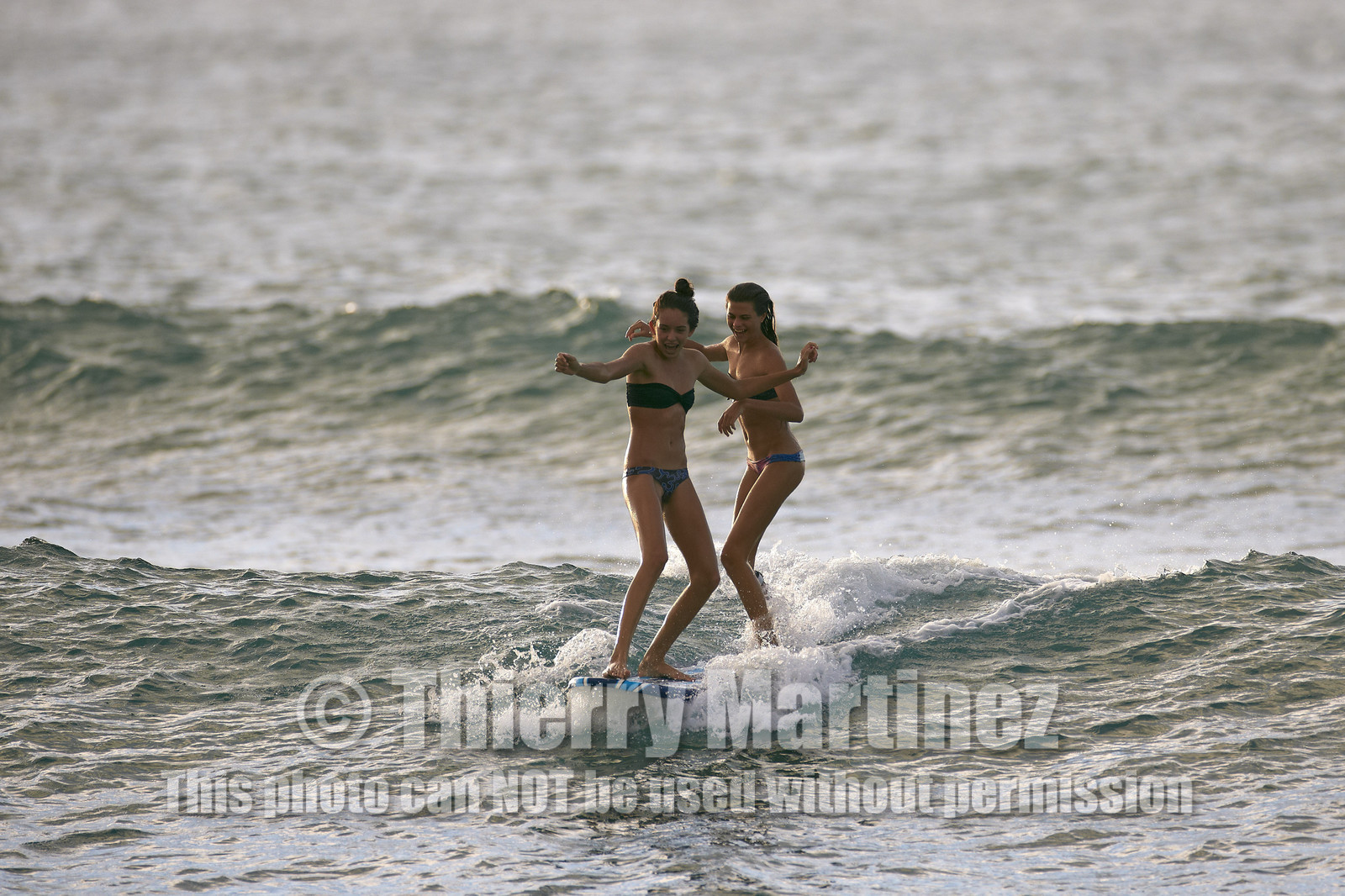 SURF AT SUNSET BEACH (North Shore - Oahu Island - Hawaii-USA)