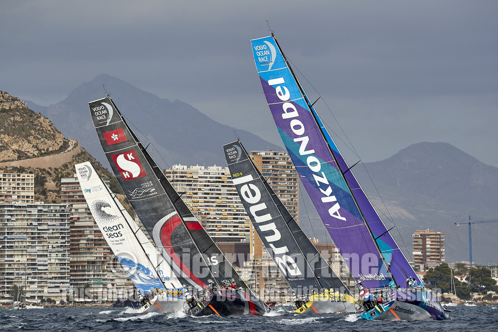 THM-17_095080-VOR ALICANTE-LEG1 START