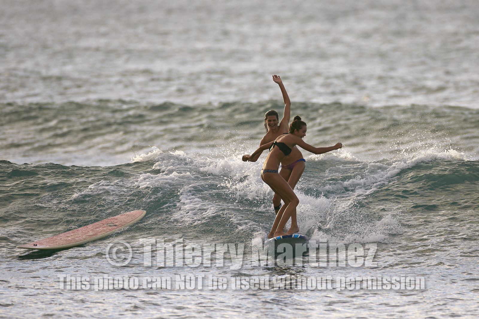 SURF AT SUNSET BEACH (North Shore - Oahu Island - Hawaii-USA)