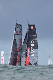 23_22360   © Thierry Martinez. LES SABLES D'OLONNE, 85 - FRANCE 25 septembre 2023.Départ MINI TRANSAT 2023. Départ du Dimanche 24 septembre retardé au Lundi 25 Sept .Les Sables d’Olonne (FRA)    Santa Cruz de la Palma ( Canaries)    St François ( Guadeloupe): 4050 NM.
