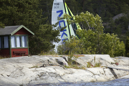 03_3283D © Th.Martinez,STOCKHOLM ARCHIPELAGO SWEDEN, 11 07 03-Archipelago Raid (2003)  Day 4. Team NOKIA-Adilstam  .Frederik Aldistam (SWe) and Tomas Marimon (SWE)