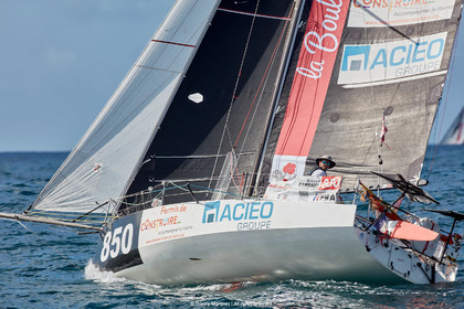 23_22817   © Thierry Martinez. LES SABLES D'OLONNE, 85 - FRANCE 25 septembre 2023.Départ MINI TRANSAT 2023. Départ du Dimanche 24 septembre retardé au Lundi 25 Sept .Les Sables d’Olonne (FRA)    Santa Cruz de la Palma ( Canaries)    St François ( Guadeloupe): 4050 NM.