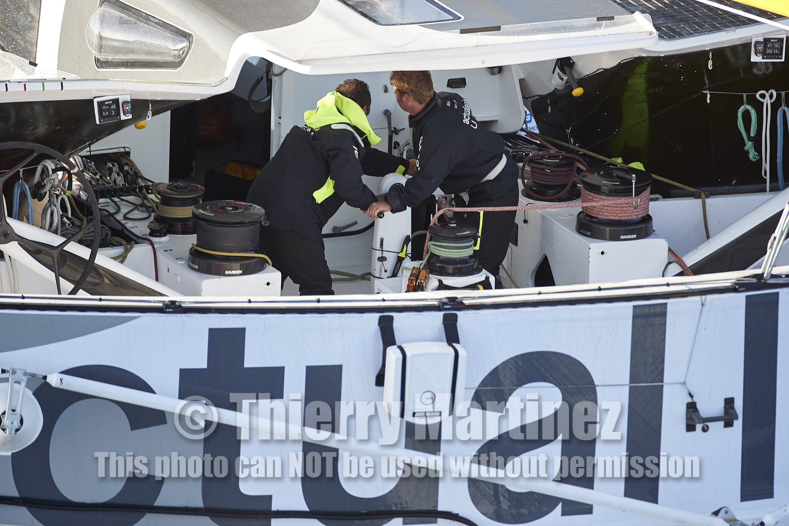 « ULTIM ACTUAL LEADER , Skipper Yves Le Blevec.