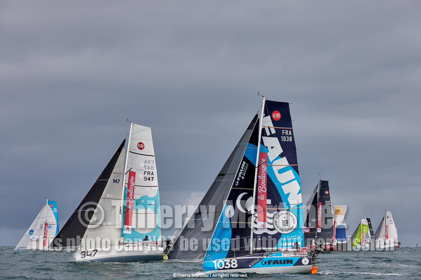 23_21953   © Thierry Martinez. LES SABLES D'OLONNE, 85 - FRANCE 25 septembre 2023.Départ MINI TRANSAT 2023. Départ du Dimanche 24 septembre retardé au Lundi 25 Sept .Les Sables d’Olonne (FRA)    Santa Cruz de la Palma ( Canaries)    St François ( Guadeloupe): 4050 NM.