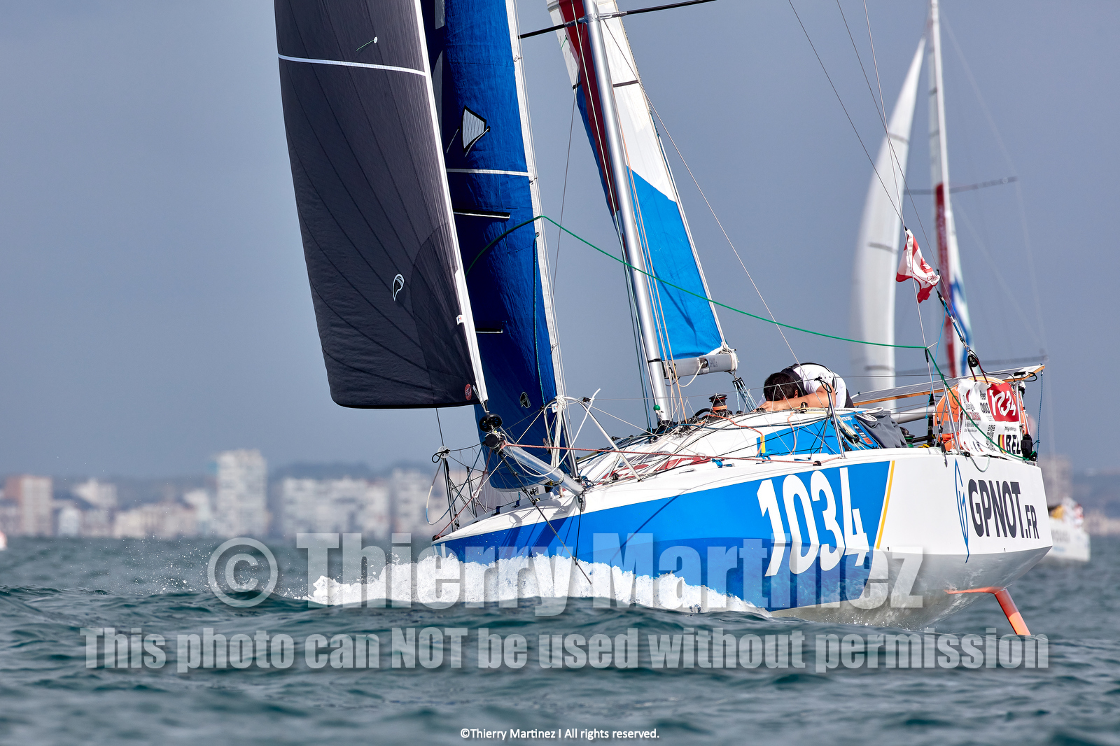 23_22805   © Thierry Martinez. LES SABLES D'OLONNE, 85 - FRANCE 25 septembre 2023.Départ MINI TRANSAT 2023. Départ du Dimanche 24 septembre retardé au Lundi 25 Sept .Les Sables d’Olonne (FRA)    Santa Cruz de la Palma ( Canaries)    St François ( Guadeloupe): 4050 NM.