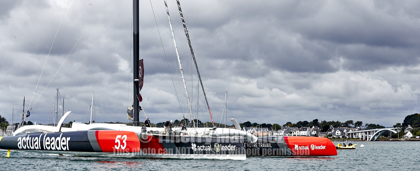 THM-19_16172_ARMEN RACE