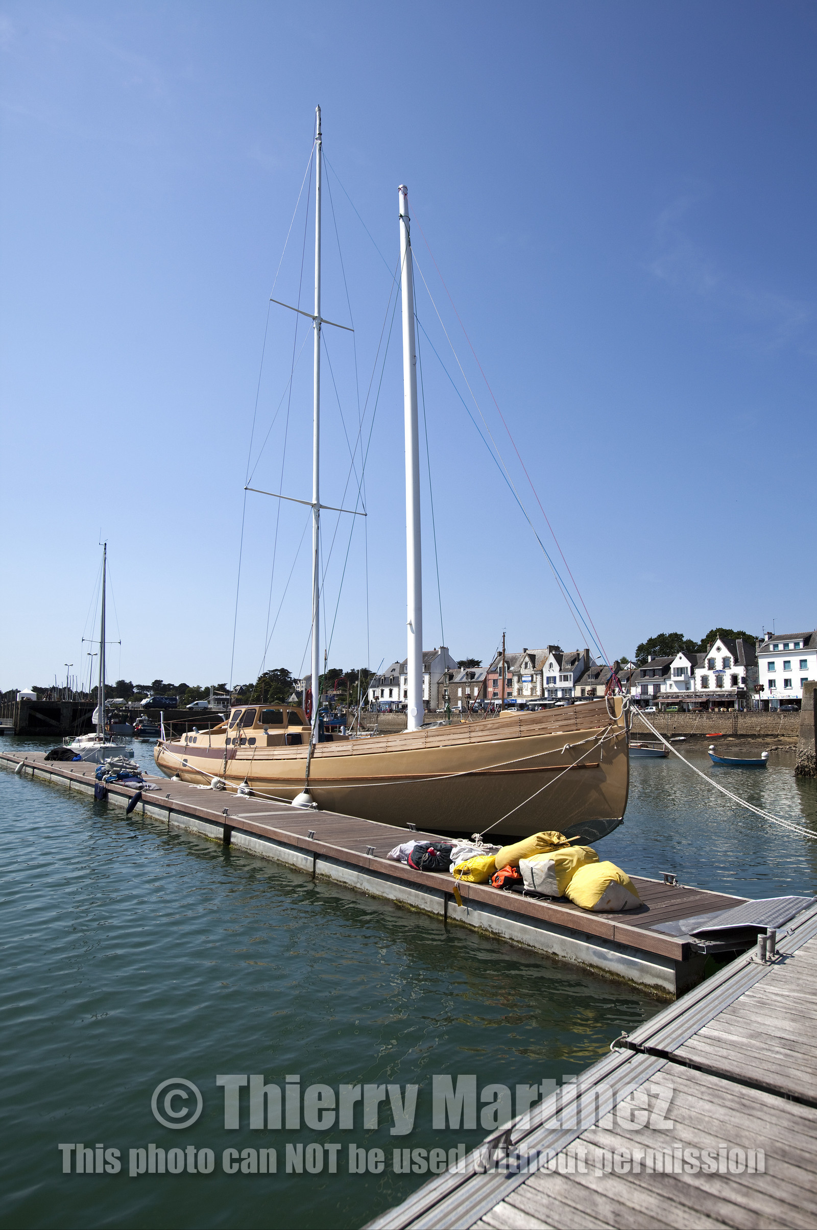 Launch of Thierry Dubois (FRA) new schooner LA LOUISE