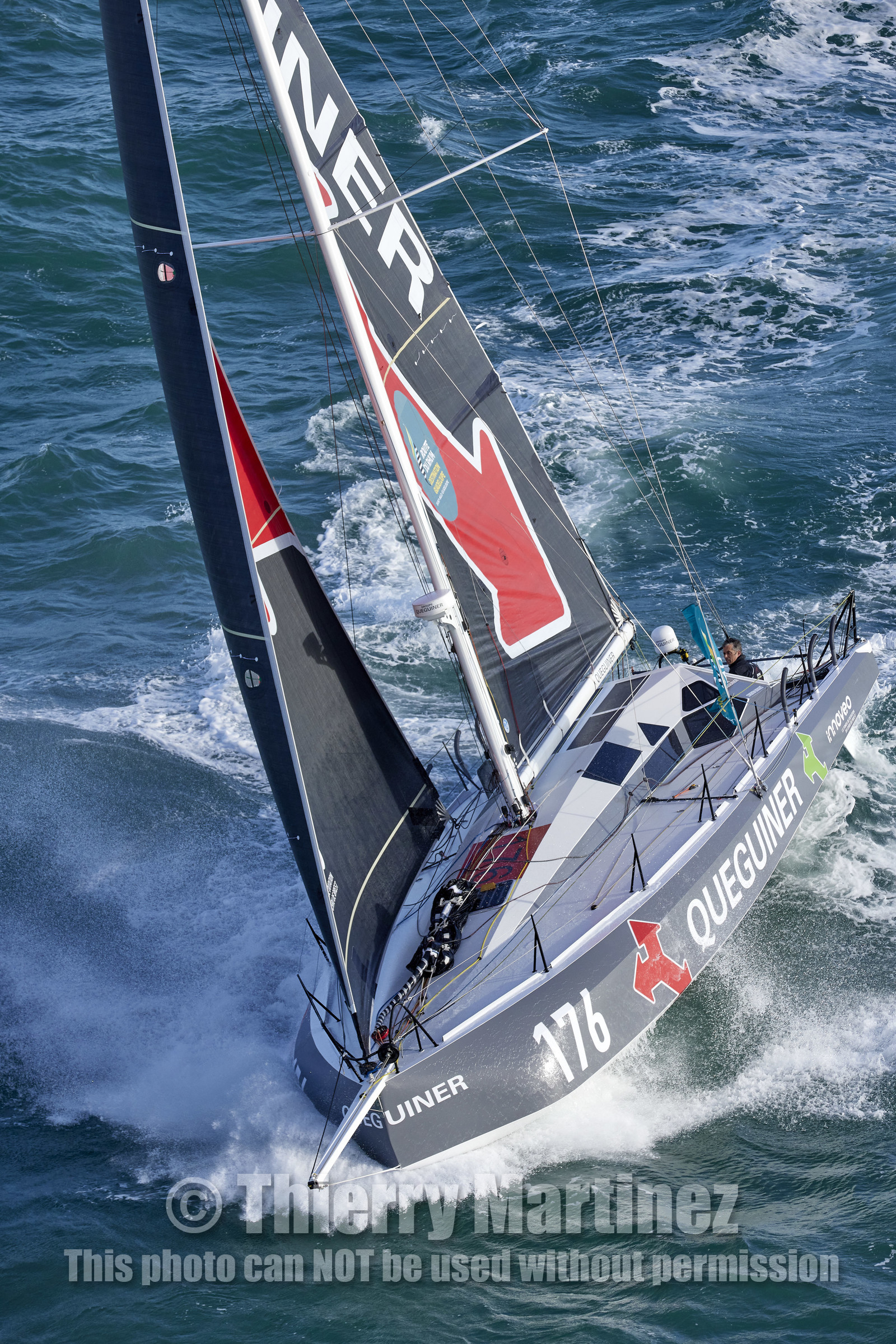 22_39466   © Thierry Martinez.DINARD, FRANCE. 9 Novembre  2022Départ de la 12éme ROUTE DU RHUM, transatlantique course à la voile en solitaire de St Malo(FRA)  à Pointe à Pitre (FRA-Guadeloupe) 3.543 milles nautiques.