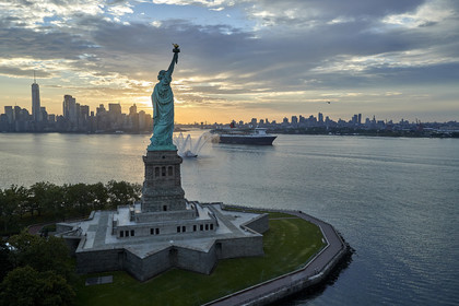 THM_17_048107_THE_BRIDGE-NY