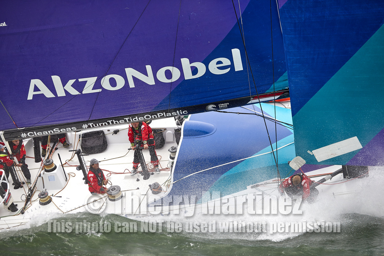 THM-17_062354_team AkzoNobel