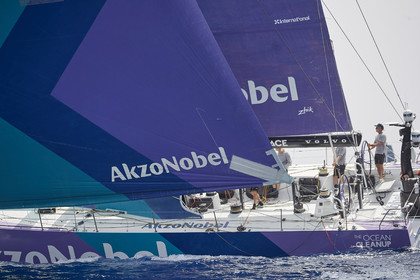 THM-21_15451_THE OCEAN RACE COASTAL RACE GENOVA