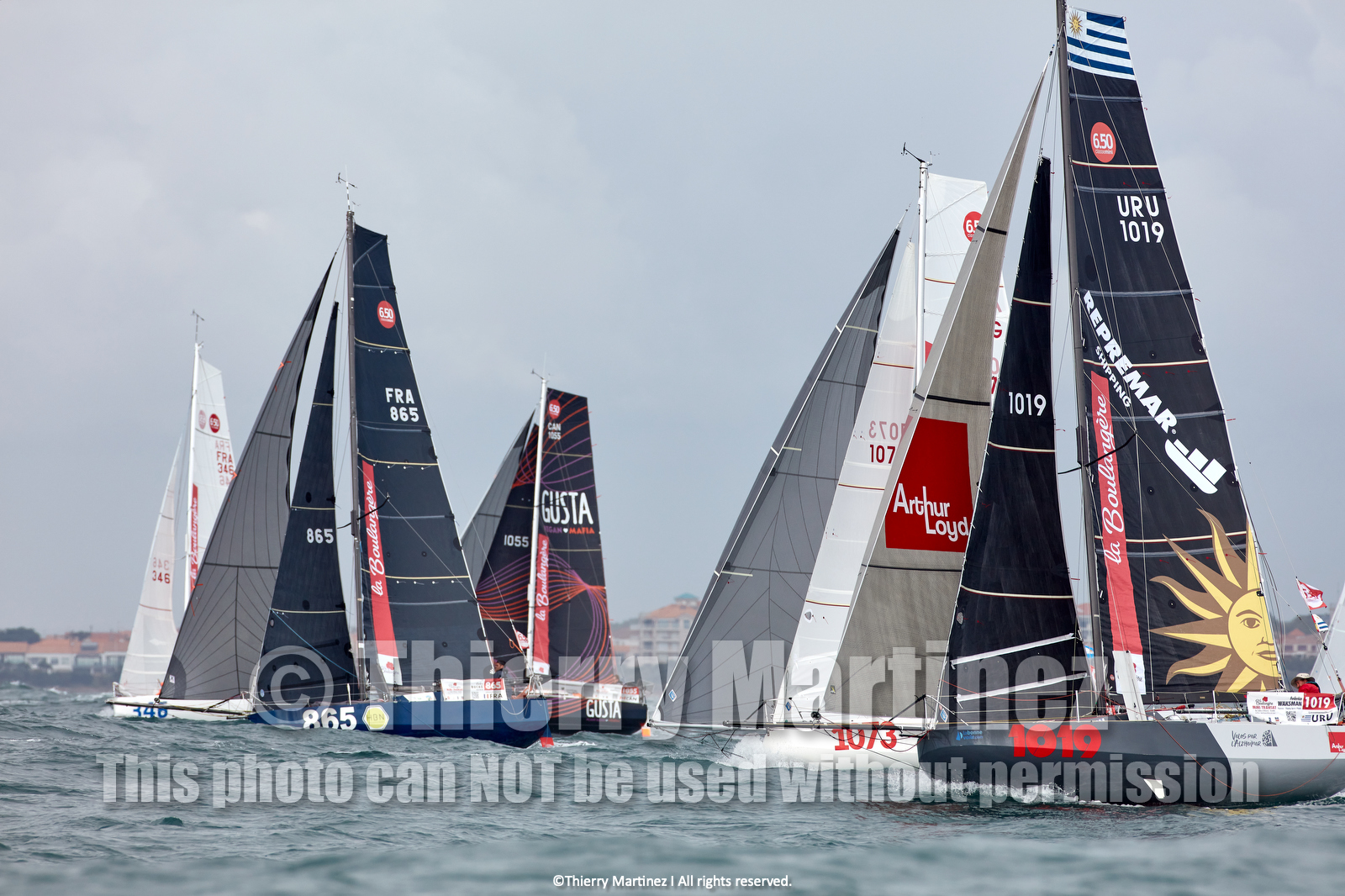 23_22524   © Thierry Martinez. LES SABLES D'OLONNE, 85 - FRANCE 25 septembre 2023.Départ MINI TRANSAT 2023. Départ du Dimanche 24 septembre retardé au Lundi 25 Sept .Les Sables d’Olonne (FRA)    Santa Cruz de la Palma ( Canaries)    St François ( Guadeloupe): 4050 NM.