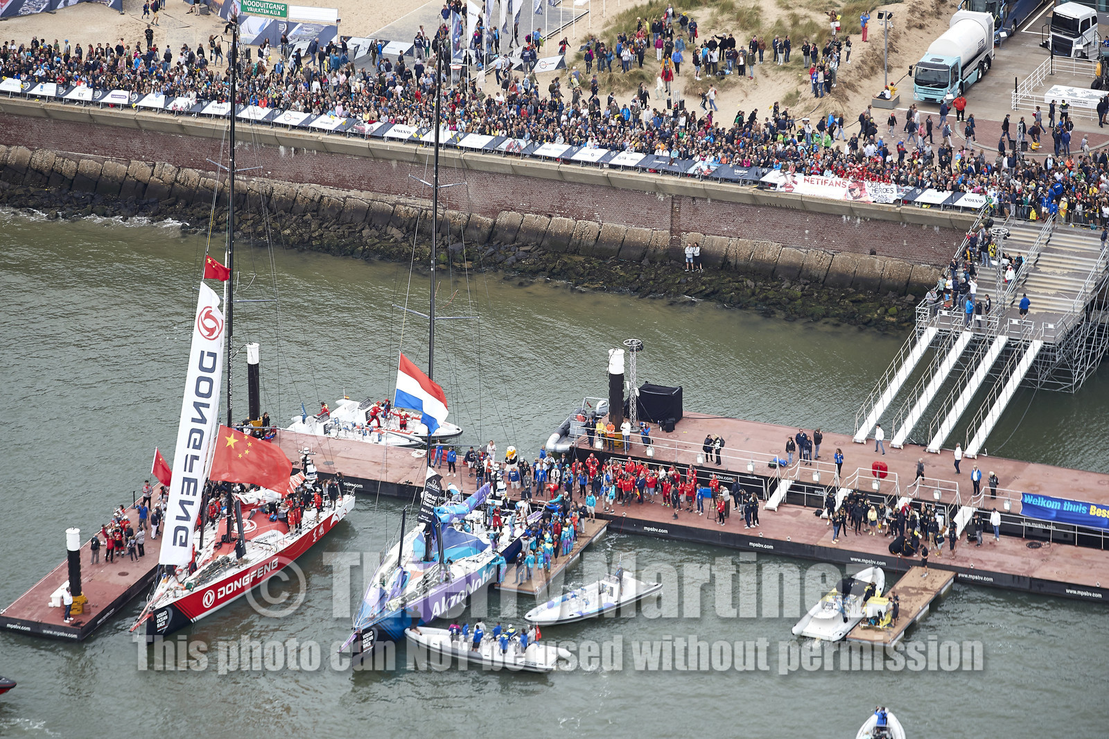 team AkzoNobel  in Volvo Ocean Race 2017-18.
