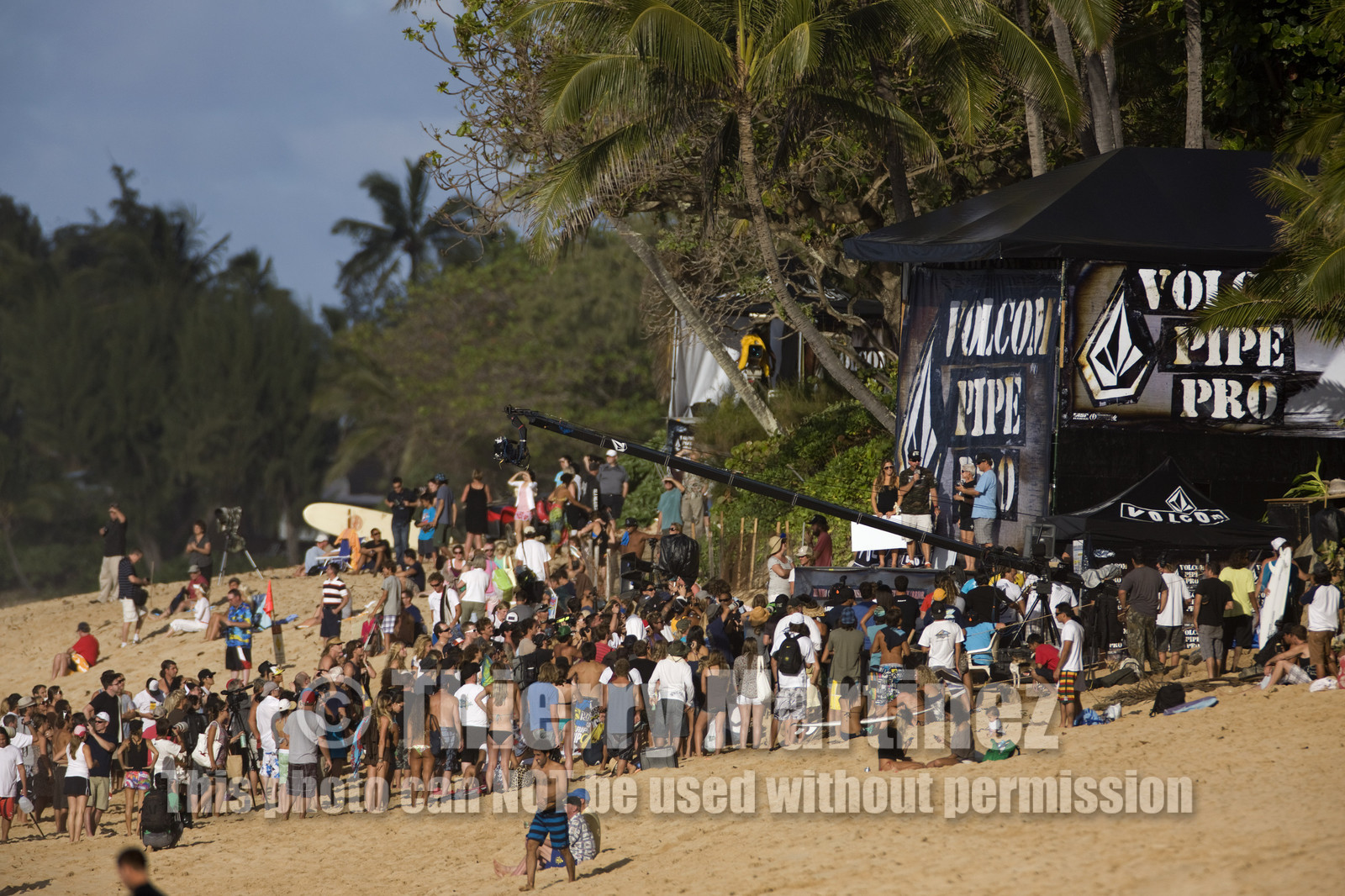 2011 VOLCOM PIPE PRO  ( Surf contest) at Banzai Pipeline Beach, North Shore - Oahu - Hawaii.