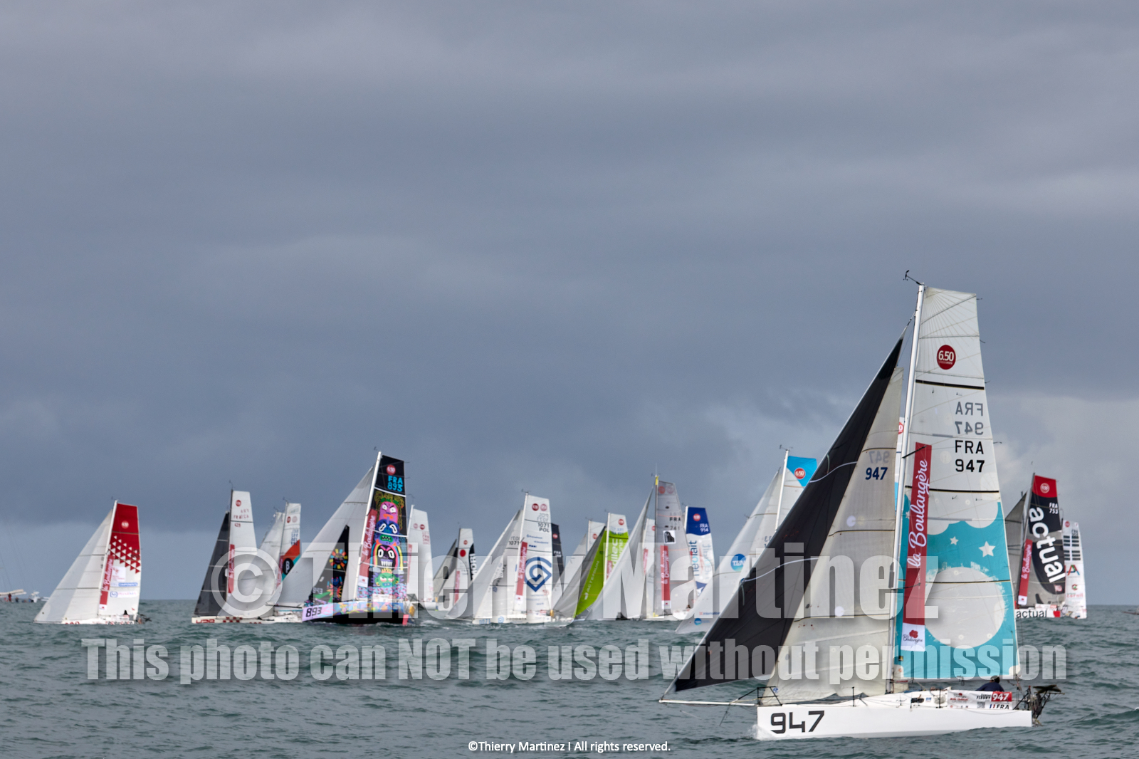 23_21849   © Thierry Martinez. LES SABLES D'OLONNE, 85 - FRANCE 25 septembre 2023.Départ MINI TRANSAT 2023. Départ du Dimanche 24 septembre retardé au Lundi 25 Sept .Les Sables d’Olonne (FRA)    Santa Cruz de la Palma ( Canaries)    St François ( Guadeloupe): 4050 NM.