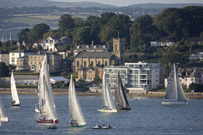 2014 JP Morgan Asset Management Round the Island Race .