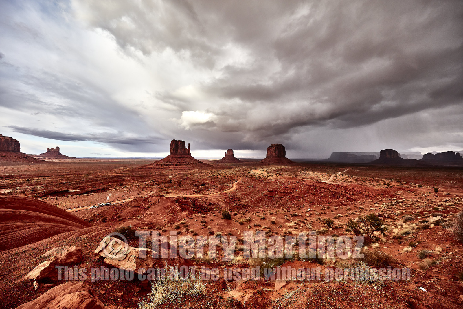 THM-18_055393-MONUMENT VALLEY