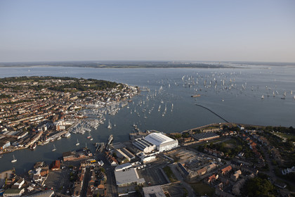 2014 JP Morgan Asset Management Round the Island Race .