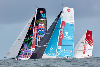 23_22553   © Thierry Martinez. LES SABLES D'OLONNE, 85 - FRANCE 25 septembre 2023.Départ MINI TRANSAT 2023. Départ du Dimanche 24 septembre retardé au Lundi 25 Sept .Les Sables d’Olonne (FRA)    Santa Cruz de la Palma ( Canaries)    St François ( Guadeloupe): 4050 NM.