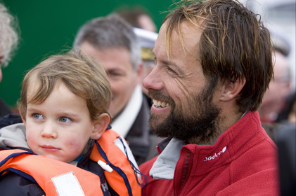 Thomas Coville (FRA) Solo Sailing Round the World Record attempt, Finish .