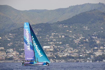THM-21_15363_THE OCEAN RACE COASTAL RACE GENOVA