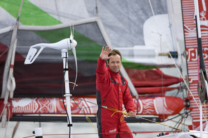 Thomas Coville (FRA) maxi trimaran SODEBO Solo round the world record attempt. Start in Brest (FRA)