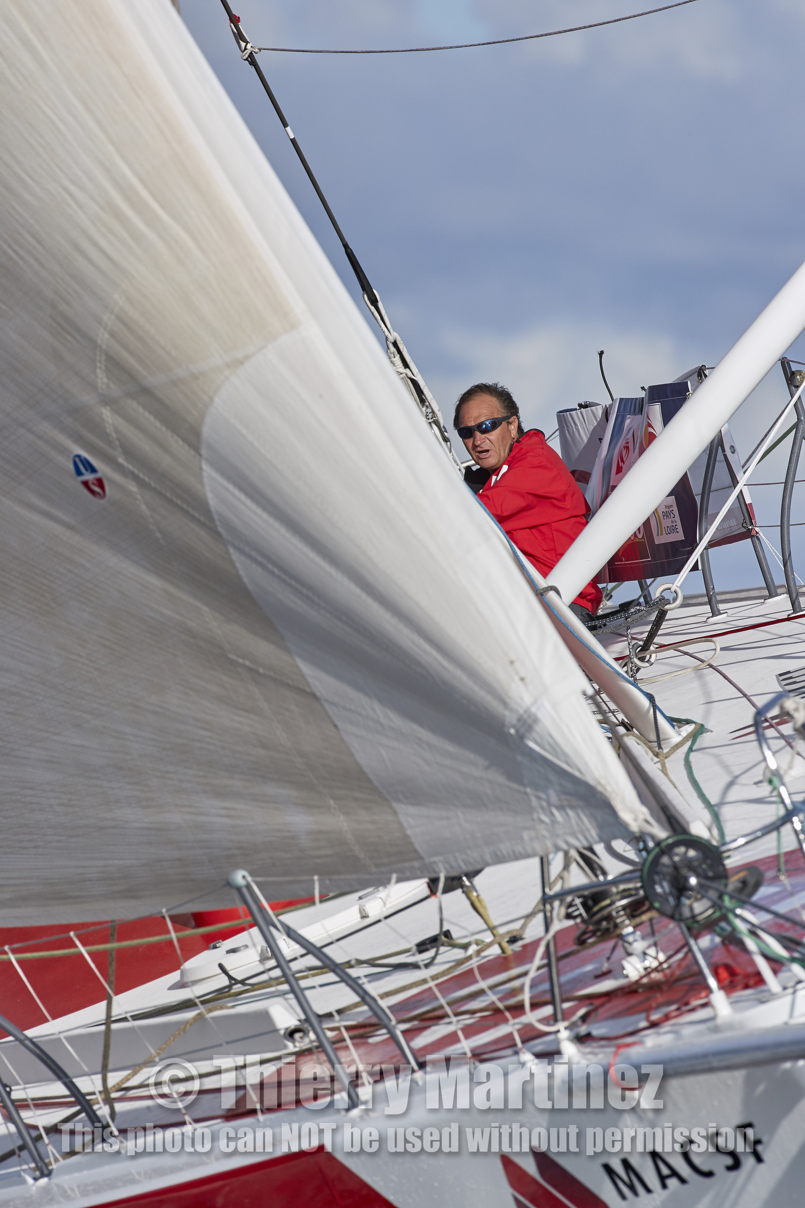 THM-15_63727_AZIMUT2016