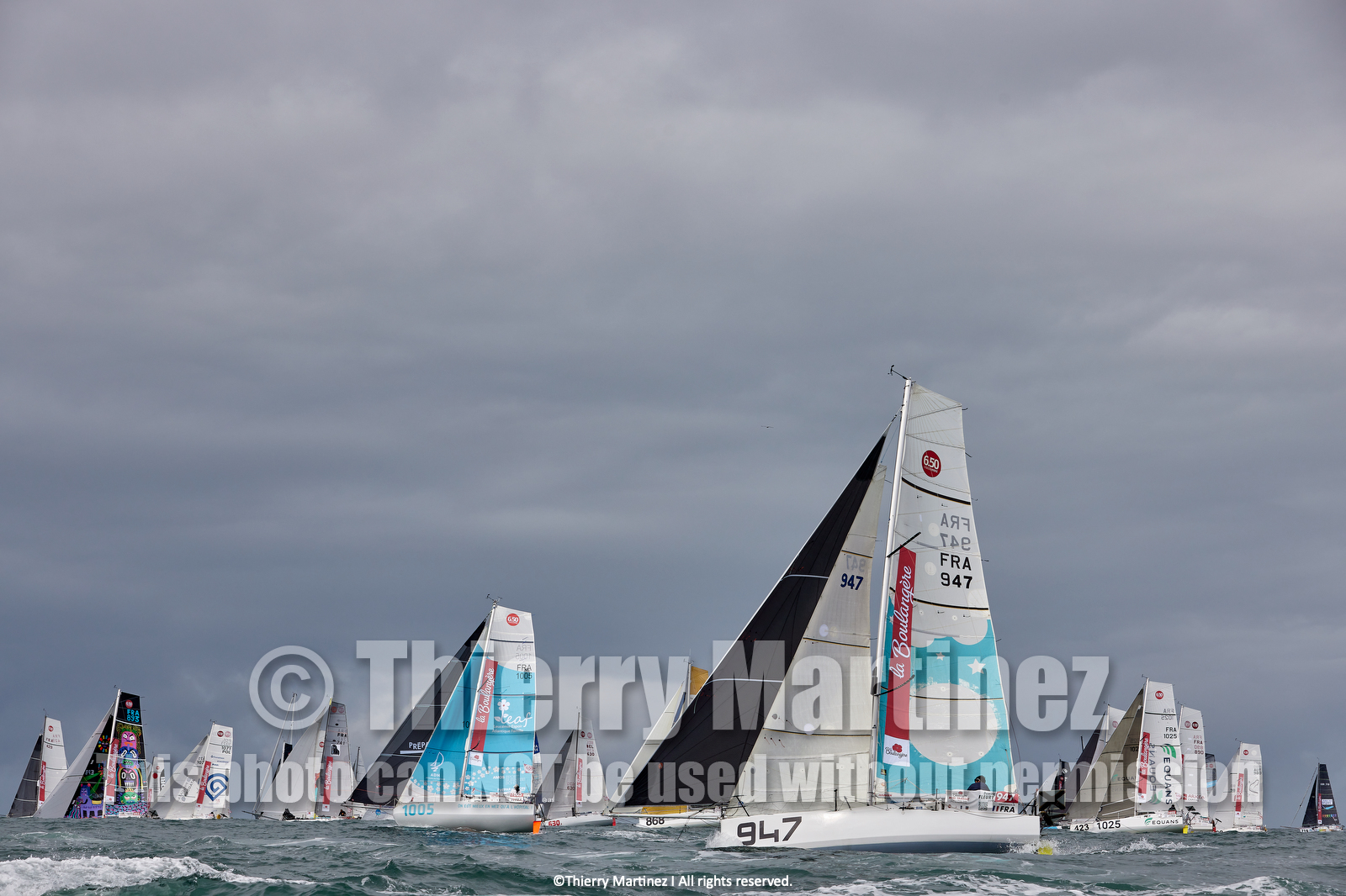 23_21867   © Thierry Martinez. LES SABLES D'OLONNE, 85 - FRANCE 25 septembre 2023.Départ MINI TRANSAT 2023. Départ du Dimanche 24 septembre retardé au Lundi 25 Sept .Les Sables d’Olonne (FRA)    Santa Cruz de la Palma ( Canaries)    St François ( Guadeloupe): 4050 NM.