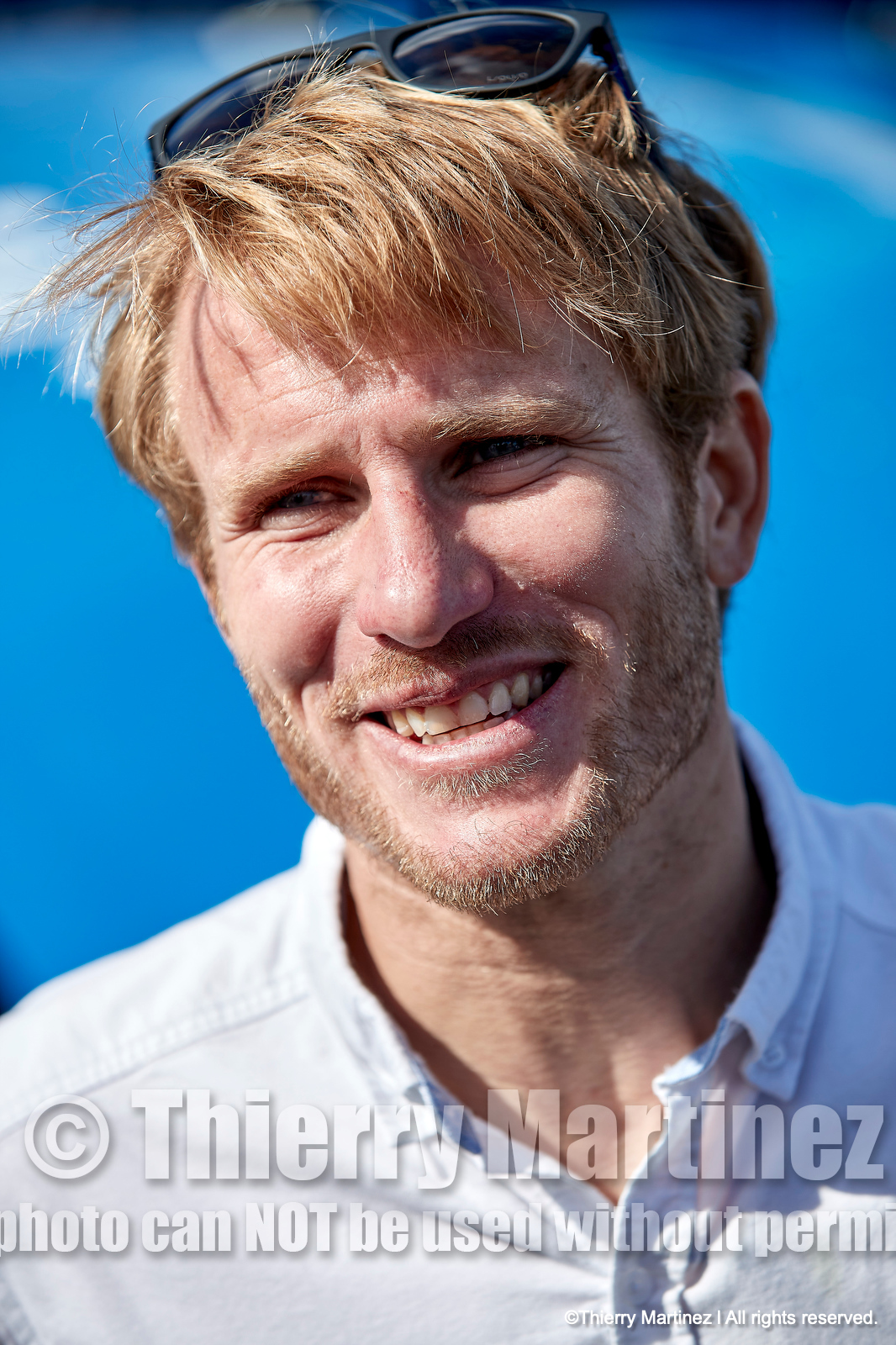 Baptême du trimaran ULTIM de François Gabart « SVR-LAZARIGUE » par Mélanie Laurent à Concarneau.