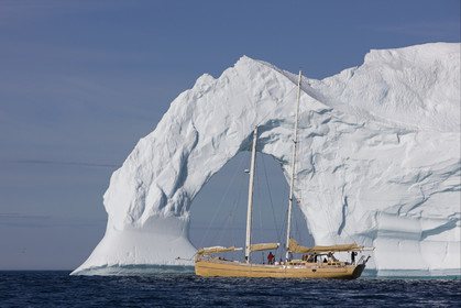Schooner LA LOUISE sailing on west coast of Greenland.