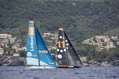 THM-21_15427_THE OCEAN RACE COASTAL RACE GENOVA