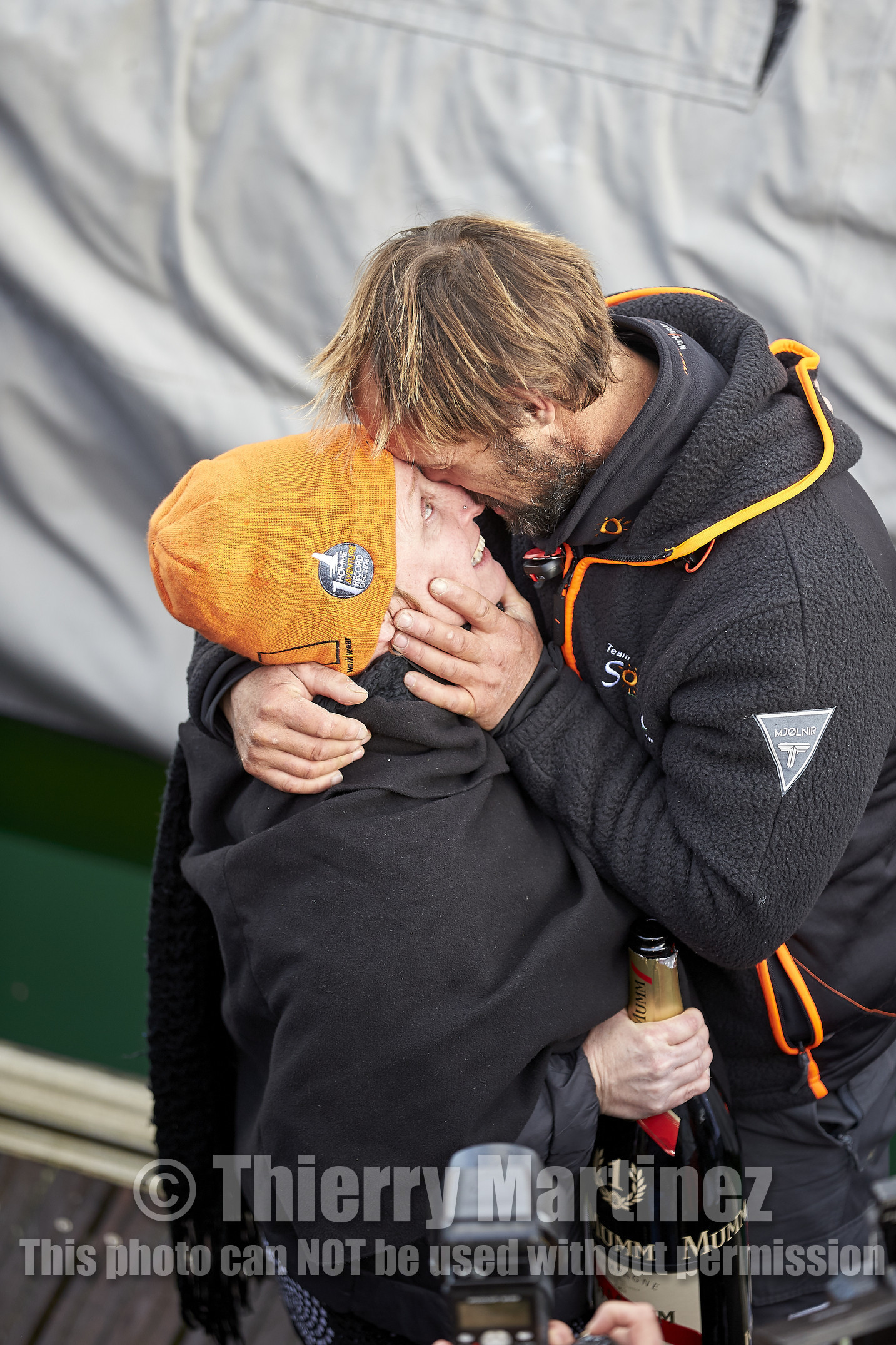 Single-handed sailing round the world record .