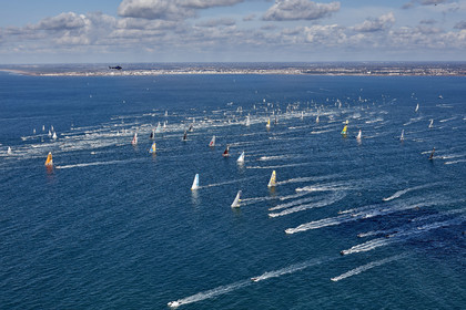 THM-16_80633_VendeeGlobeStart