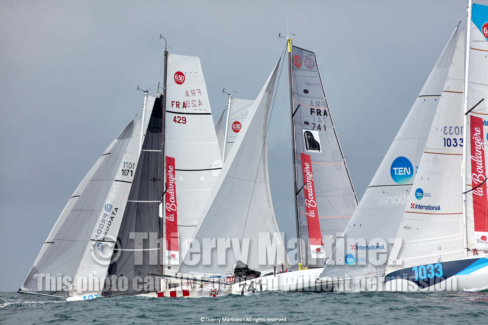 23_22409   © Thierry Martinez. LES SABLES D'OLONNE, 85 - FRANCE 25 septembre 2023.Départ MINI TRANSAT 2023. Départ du Dimanche 24 septembre retardé au Lundi 25 Sept .Les Sables d’Olonne (FRA)    Santa Cruz de la Palma ( Canaries)    St François ( Guadeloupe): 4050 NM.